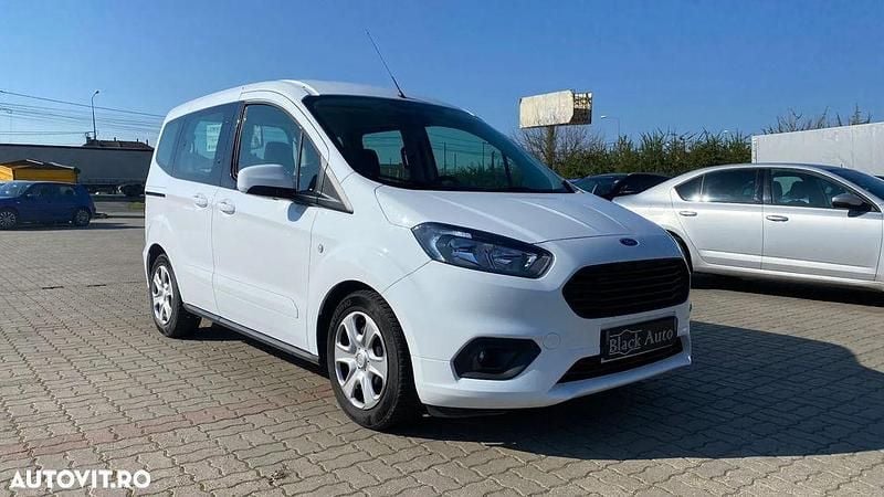 Culoarealb Utilizat 2020 Ford Tourneo Courier Monovolum | 13.799 EUR - Imagine 1/4