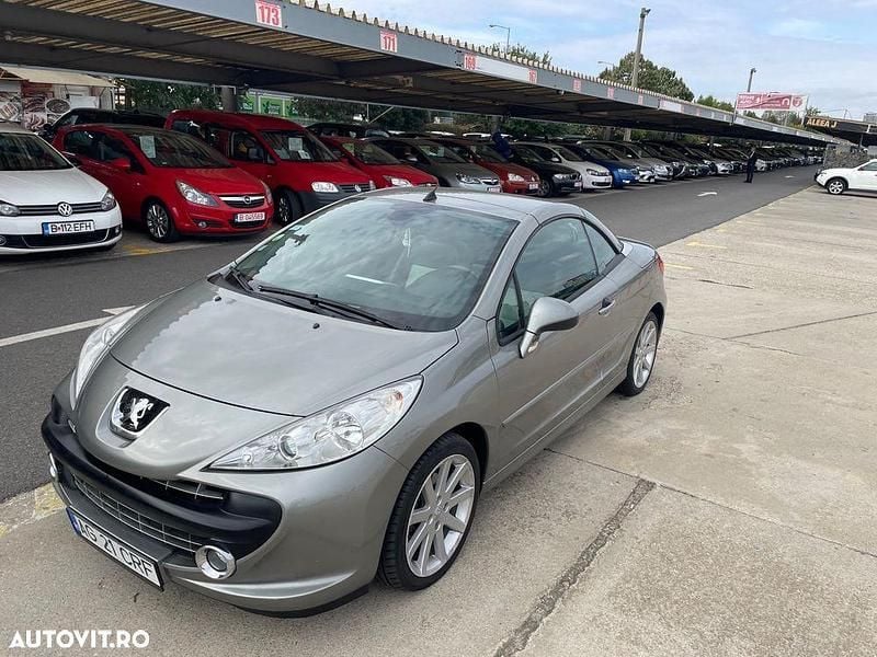Culoarebej Utilizat 2008 Peugeot 207 CC Roland Garros Cabrio | 5.890 EUR - Imagine 1/4