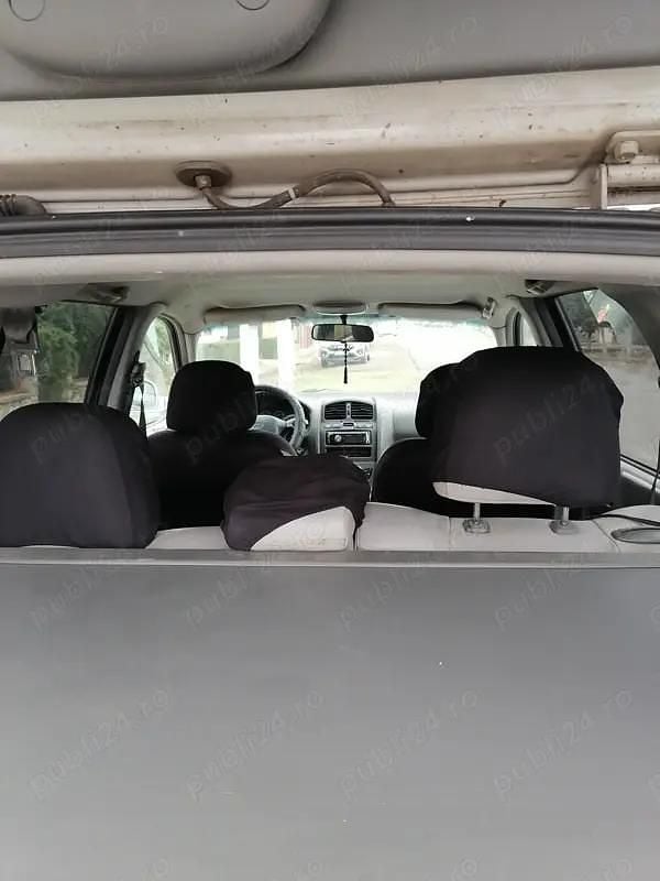 Gri Utilizat 2005 Hyundai Santa Fe SUV | 3.300 EUR - Imagine 1/4