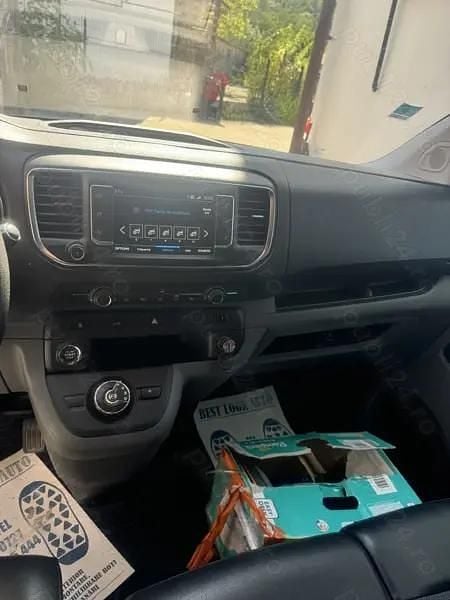 Second-hand Peugeot Expert 180 CP (132 kW) 2019 Van