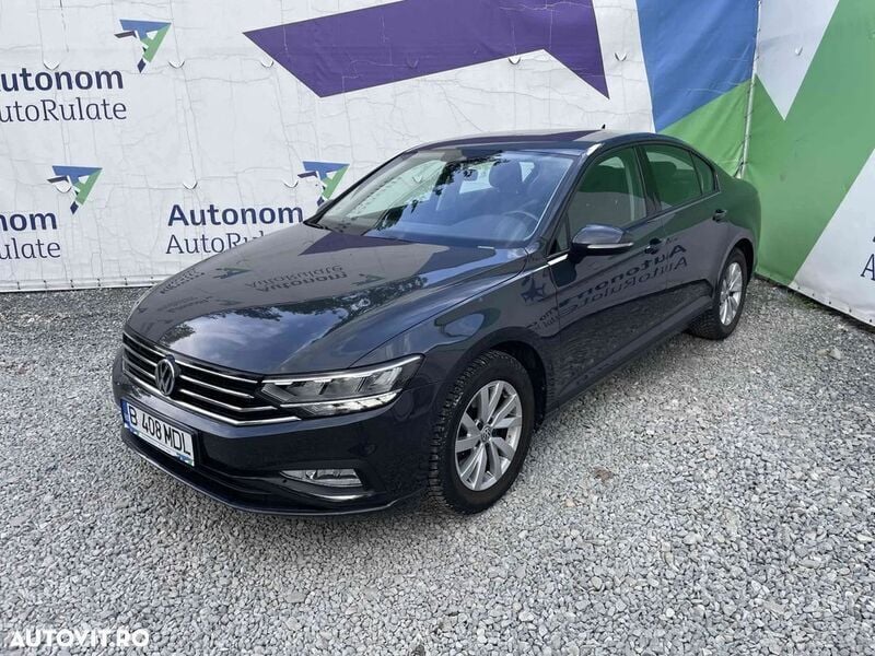 Gri Utilizat 2020 VW Passat Berlinǎ | 17.000 EUR (Preț OK) - Imagine 1/4