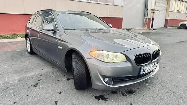 Gri Utilizat 2013 BMW 520 Hatchback | 9.400 EUR (Preț bun) - Imagine 1/4