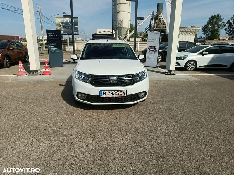 Culoarealb Utilizat 2020 Dacia Logan Lauréate Berlinǎ | 9.499 EUR (Preț OK) - Imagine 1/4