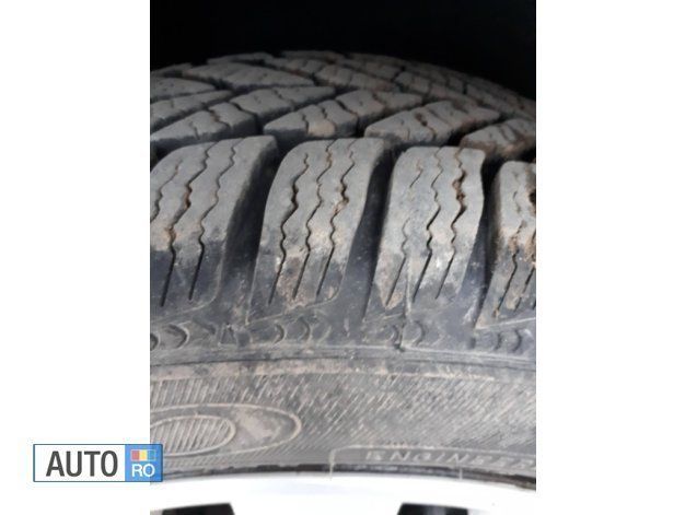 Second-hand VW Golf IV 101 CP (74 kW) 2004 Albastru marin Break