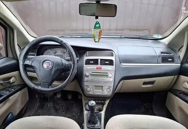 Second-hand Fiat Linea 90 CP (66 kW) 2008 Berlinǎ