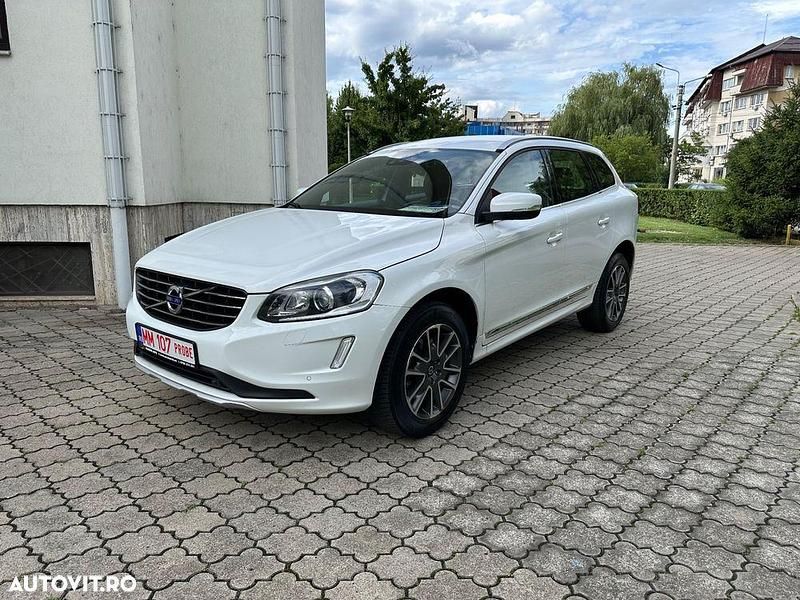 Culoarealb Utilizat 2013 Volvo XC60 SUV | 13.690 EUR (Scump) - Imagine 1/4