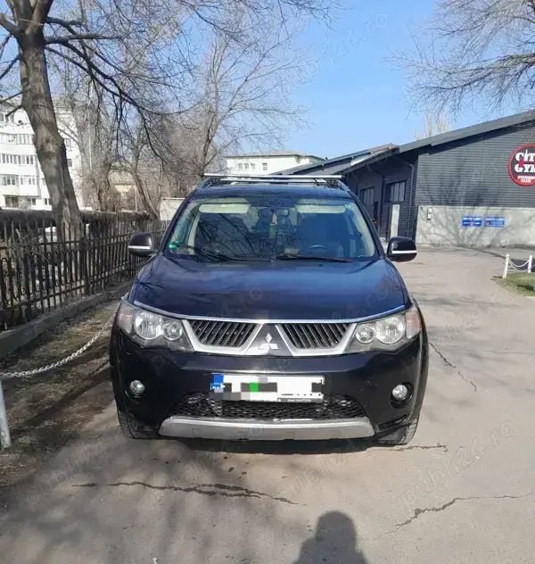 Utilizat 2008 Mitsubishi Outlander SUV | 4.999 EUR (Preț OK) - Imagine 1/4