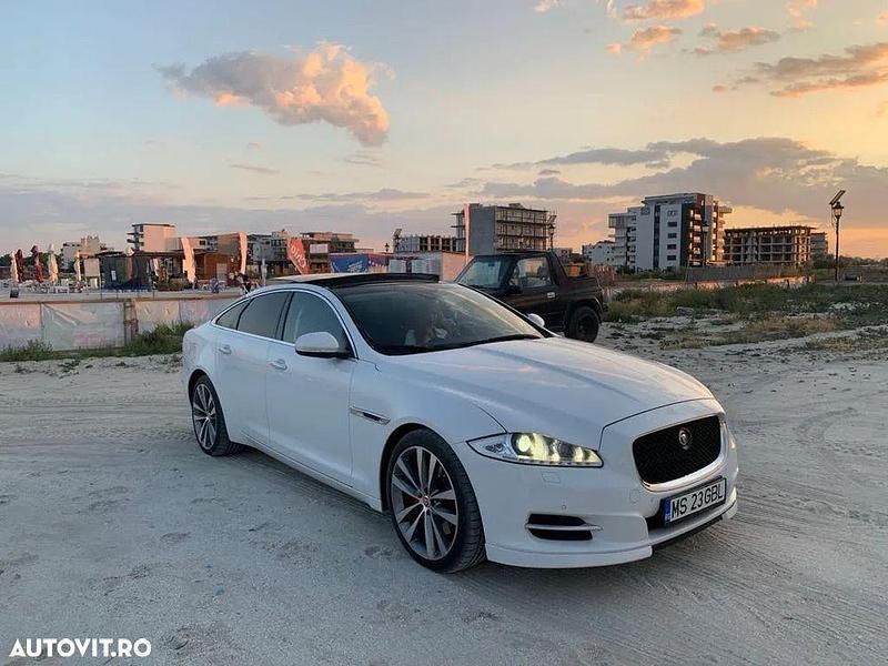 Culoarealb Utilizat 2015 Jaguar XJ Berlinǎ | 19.000 EUR - Imagine 1/4