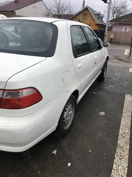 Second-hand Fiat Albea 90 CP (66 kW) 2006 Berlinǎ