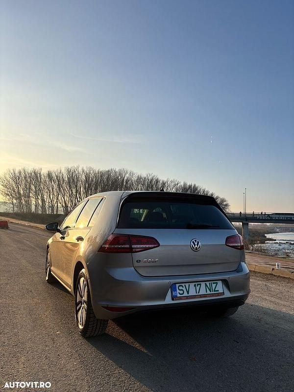 Second-hand VW e-Golf 88 kW (120 CP) 2016 Culoaregri Hatchback