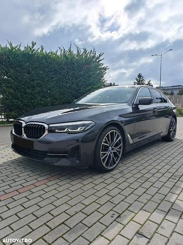 Culoaregri Utilizat 2023 BMW 520 Comfort Edition Berlinǎ | 27.600 EUR (Super Preț) - Imagine 1/4