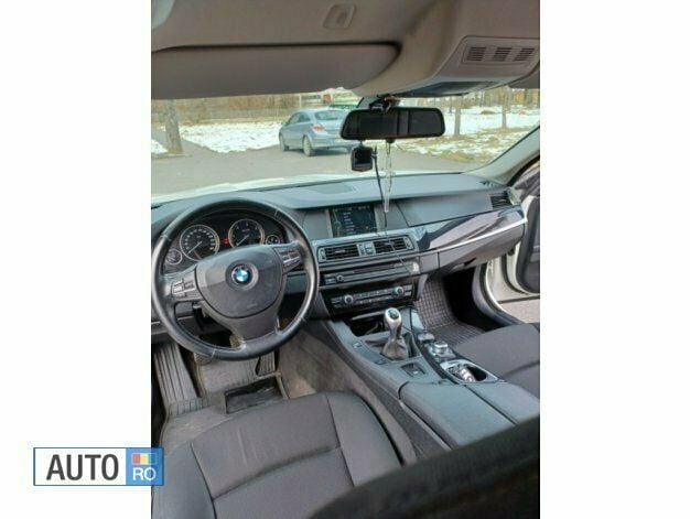 Second-hand BMW 520 Sport Line 184 CP (135 kW) 2011 Alb Berlinǎ
