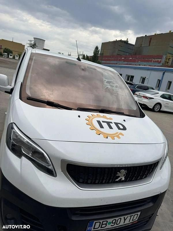 Culoarealb Utilizat 2018 Peugeot Expert Comfort plus Van | 13.000 EUR - Imagine 1/4