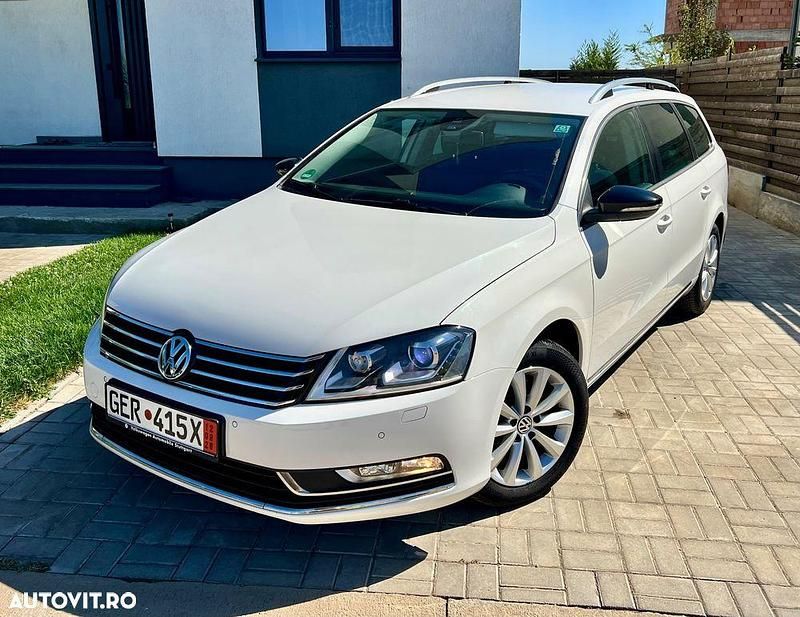 Culoarealb Utilizat 2015 VW Passat Edition Break | 8.990 EUR (Super Preț) - Imagine 1/4
