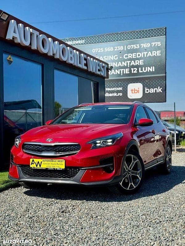 Culoarerosu Utilizat 2021 Kia XCeed Vision SUV | 18.990 EUR - Imagine 1/4