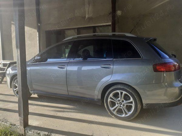 Utilizat 2009 Fiat Croma | 1.999 EUR - Imagine 1/2