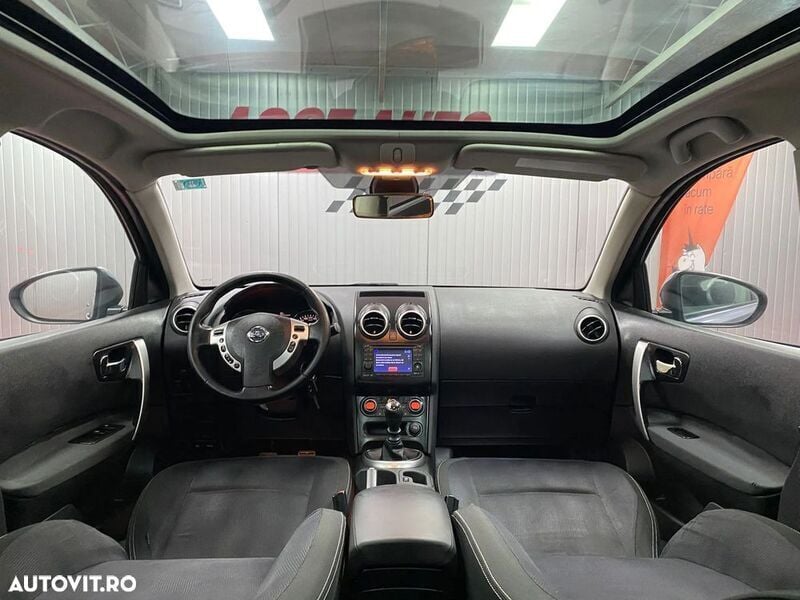 Gri Utilizat 2010 Nissan Qashqai SUV | 6.499 EUR (Preț OK) - Imagine 1/4