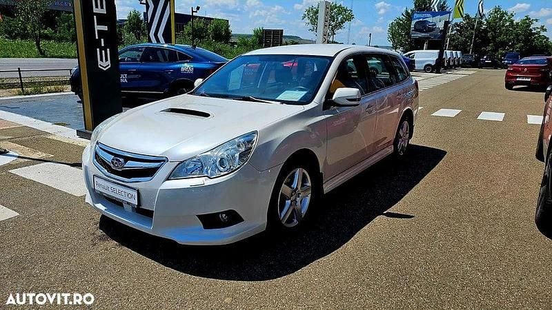 Culoarealb Utilizat 2011 Subaru Legacy Comfort Break | 6.490 EUR - Imagine 1/4