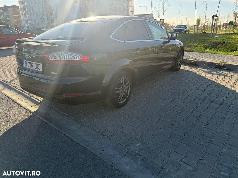 Second-hand Ford Mondeo 140 CP (102 kW) 2012 Culoarenegru Berlinǎ