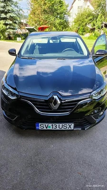 Negru Utilizat 2018 Renault Mégane IV Zen Berlinǎ | 10.000 EUR (Preț OK) - Imagine 1/4