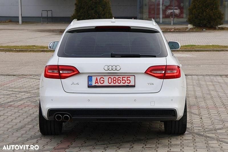 Second-hand Audi A4 S-Line 150 CP (110 kW) 2015 Culoarealb Break