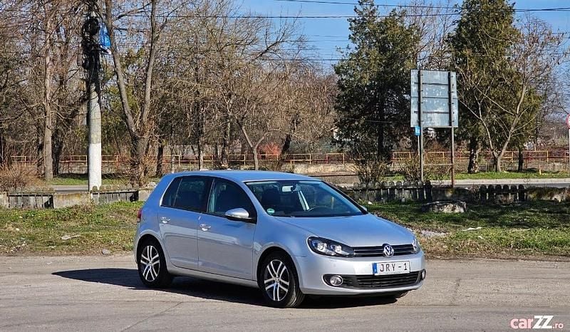 Second-hand VW Golf VI Team 160 CP (117 kW) 2010 Argintiu Hatchback