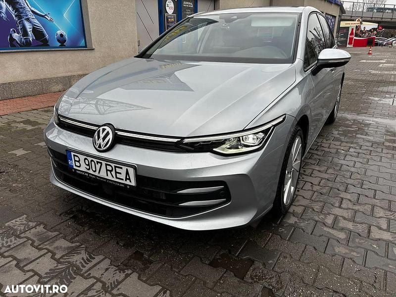 Second-hand VW Golf VIII Life 115 CP (84 kW) 2025 Culoaregri Hatchback