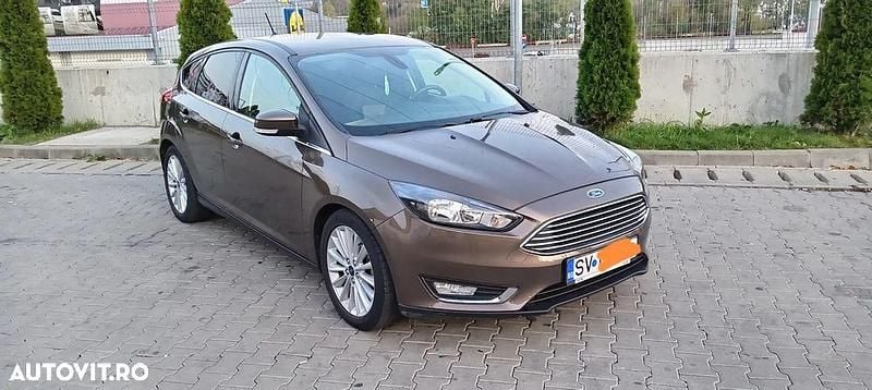 Second-hand Ford Focus Titanium 125 CP (91 kW) 2017 Culoaremaro Hatchback