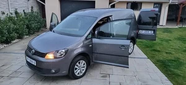 Utilizat 2016 VW Caddy Monovolum | 5.999 EUR (Super Preț) - Imagine 1/4