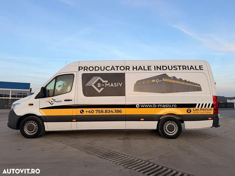 Second-hand Mercedes Sprinter 163 CP (119 kW) 2018 Culoarealb Van