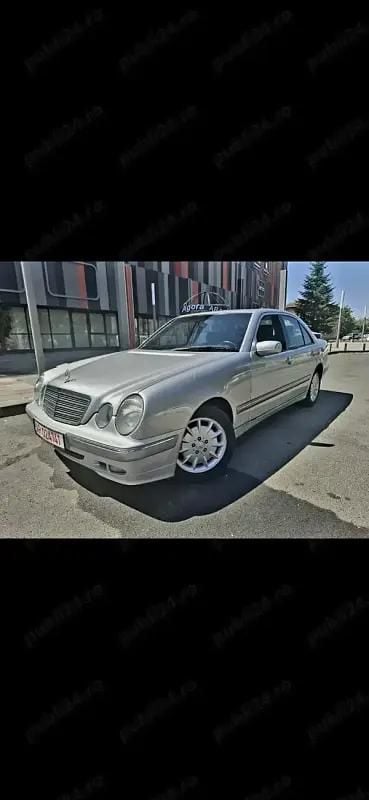 Utilizat 2000 Mercedes E200 Berlinǎ | 5.700 EUR - Imagine 1/4