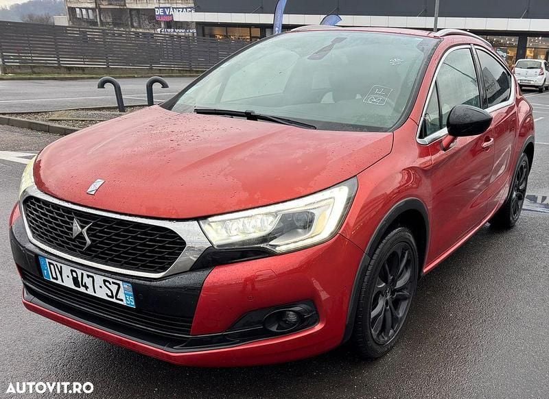 Culoareportocaliu Utilizat 2016 Citroën DS4 Hatchback | 9.650 EUR - Imagine 1/4