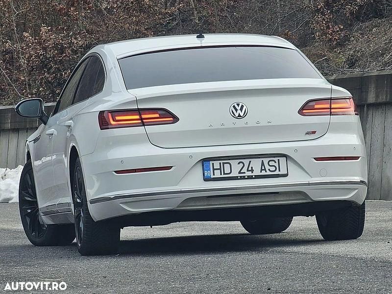 Second-hand VW Arteon R-line 150 CP (110 kW) 2018 Culoarealb Hatchback