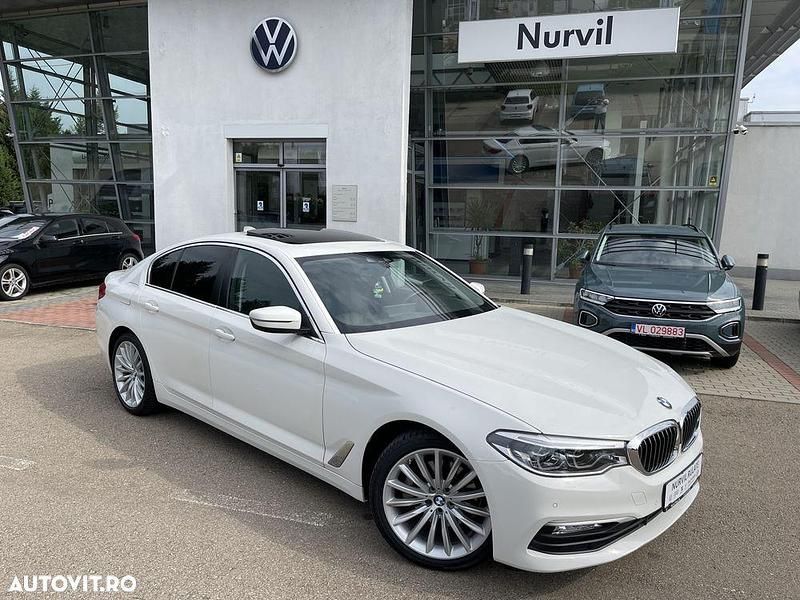 Alb Utilizat 2017 BMW 520 Comfort Edition Hatchback | 26.000 EUR (Scump) - Imagine 1/4