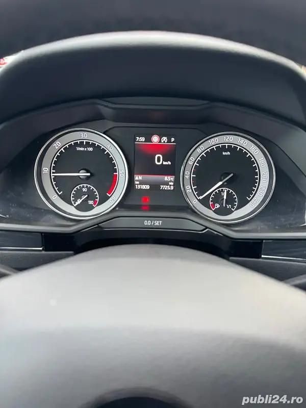 Utilizat 2019 Skoda Superb Break | 16.000 EUR (Preț bun) - Imagine 1/4