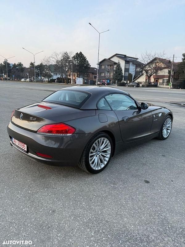 Second-hand BMW Z4 204 CP (150 kW) 2011 Culoaremaro Cabrio