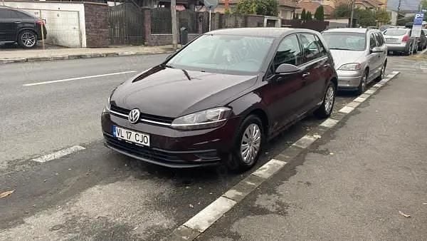 Utilizat 2017 VW Golf Berlinǎ | 6.900 EUR (Super Preț) - Imagine 1/4