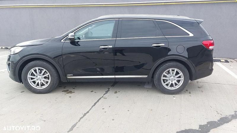Second-hand Kia Sorento Platinum Edition 200 CP (147 kW) 2015 Culoarenegru SUV