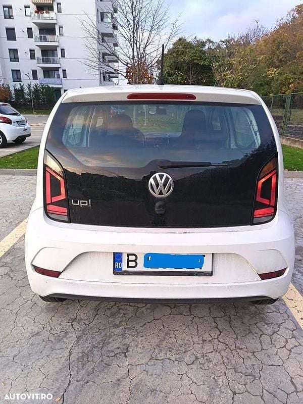 Culoarealb Utilizat 2017 VW up! Hatchback | 5.250 EUR (Preț OK) - Imagine 1/4