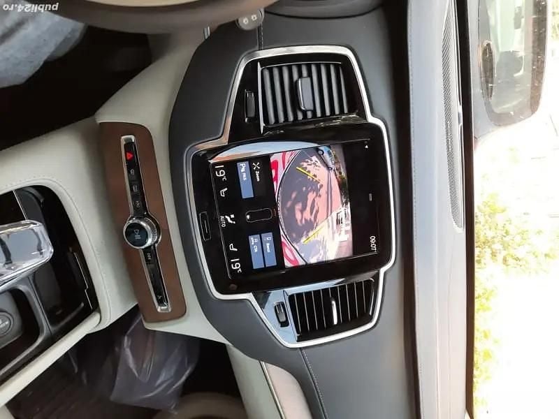 Utilizat 2022 Volvo XC90 SUV | 45.500 EUR - Imagine 1/4