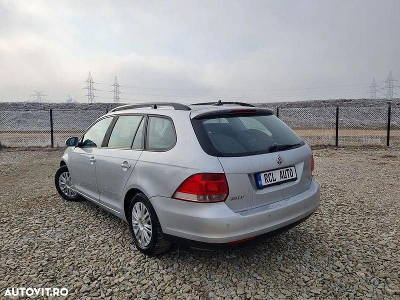 Second-hand VW Golf V Trendline 105 CP (77 kW) 2008 Culoareargint Break