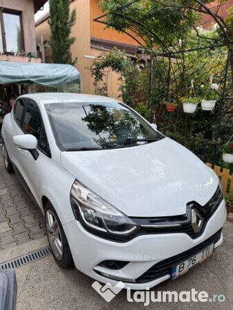 Alb Utilizat 2018 Renault Clio IV Hatchback | 7.300 EUR (Preț OK) - Imagine 1/4