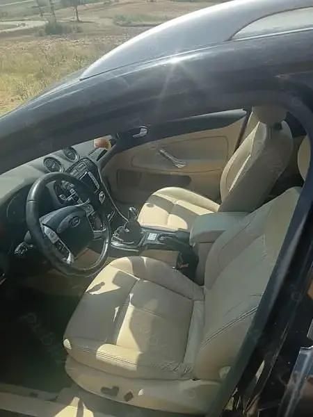 Second-hand Ford Mondeo Ghia 145 CP (106 kW) 2008 Negru Berlinǎ