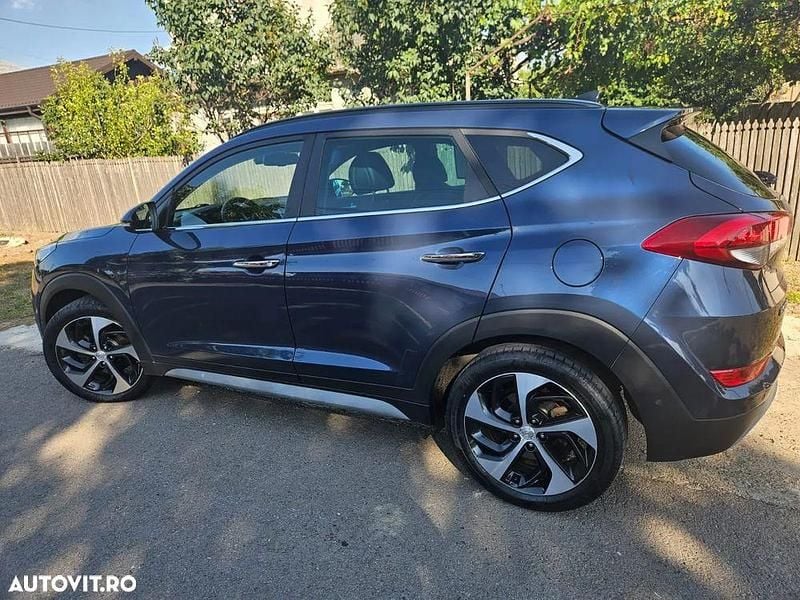Albastru Utilizat 2017 Hyundai Tucson Premium SUV | 18.550 EUR (Preț OK) - Imagine 1/4