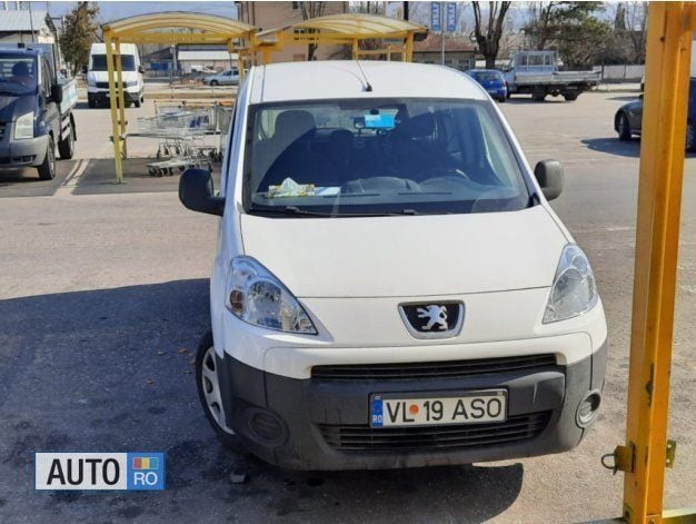 Second-hand Peugeot Partner 75 CP (55 kW) 2011 Alb Monovolum