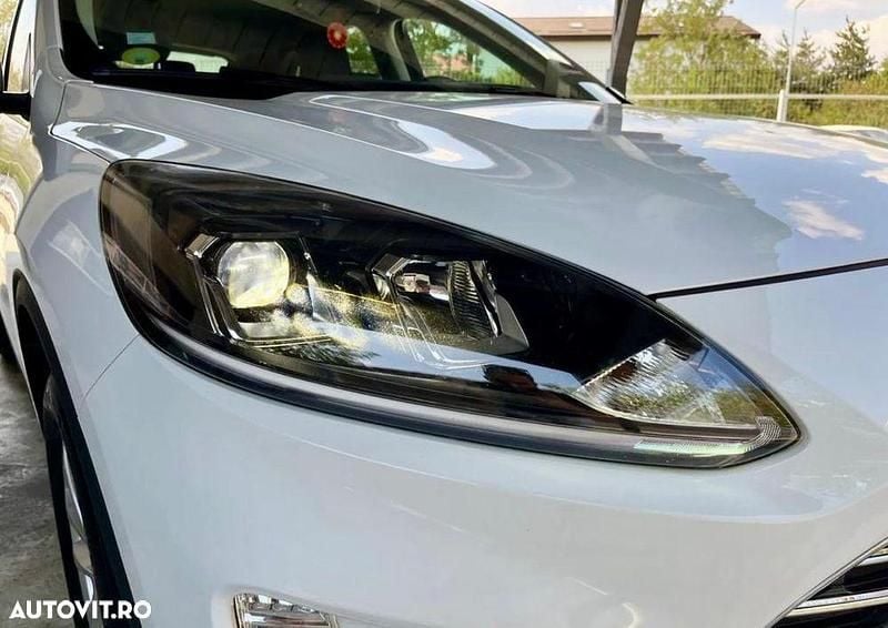 Second-hand Ford Kuga Titanium 150 CP (110 kW) 2021 Culoarealb SUV