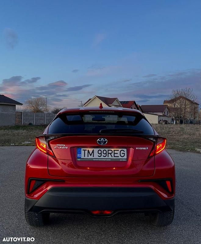 Second-hand Toyota C-HR Style 122 CP (89 kW) 2021 Culoarealte culori SUV