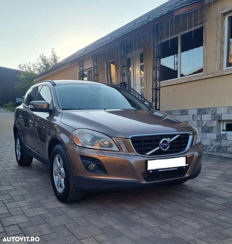 Second-hand Volvo XC60 163 CP (119 kW) 2009 Culoaremaro SUV