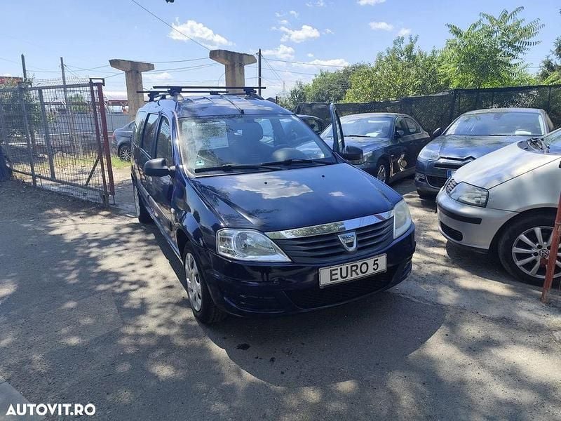 Albastru Utilizat 2012 Dacia Logan MCV Ambiance Break | 2.999 EUR (Super Preț) - Imagine 1/4