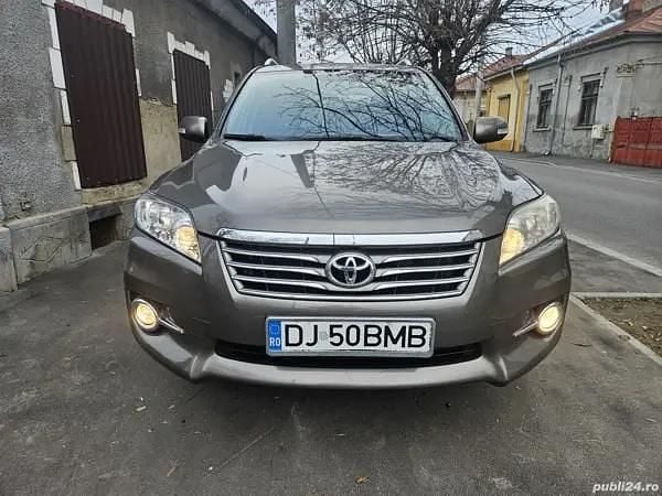 Utilizat 2011 Toyota RAV4 SUV | 8.300 EUR (Puțin scump) - Imagine 1/4